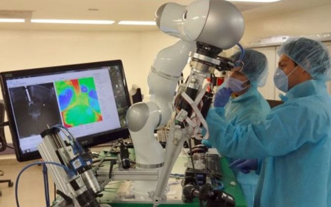 robot quirúrgico Start para realizar suturas en quirófanos